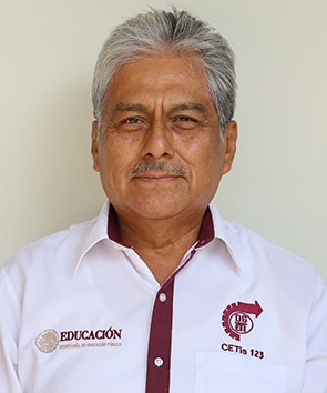 Lic. Rafael López García